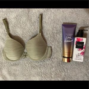 Victoria’s Secret Green Push-Up Bra